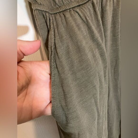 H&M basic mini dress, pockets, Hunter green, excellent condition, small - Picture 2 of 3